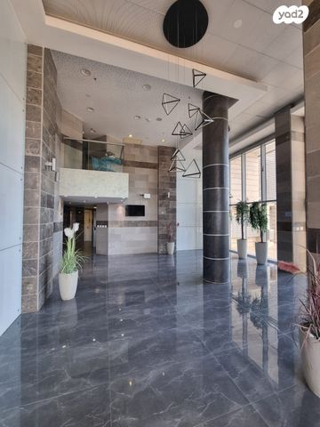 דרך המשחררים 16