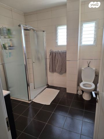 דירה, מעלות 11, נאות יהודית ונווה ארזים, חולון