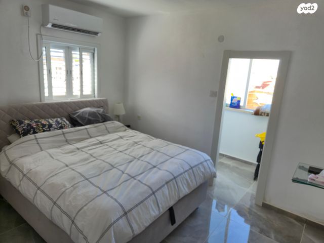 בית פרטי/ קוטג', הפלמ"ח 25, עמידר, בת ים