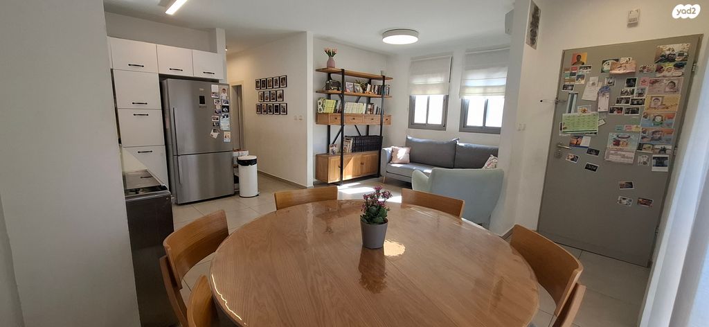 דו משפחתי, סמטת השלישים 3, נווה מנחם, קרני שומרון