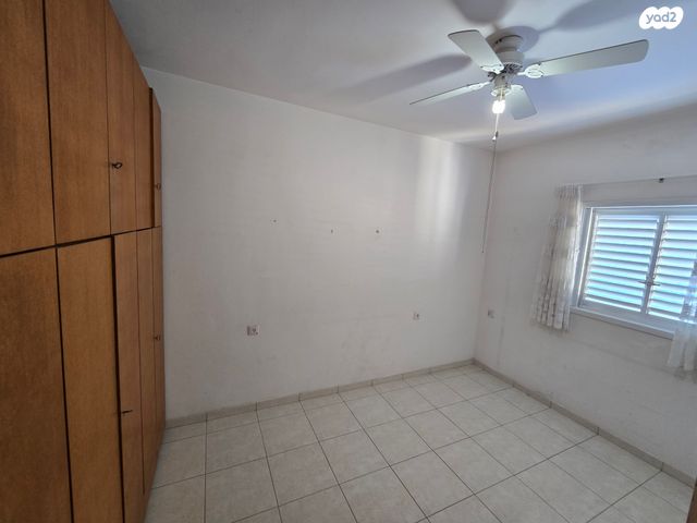 דירה, וייצמן 15, אברמוביץ', ראשון לציון