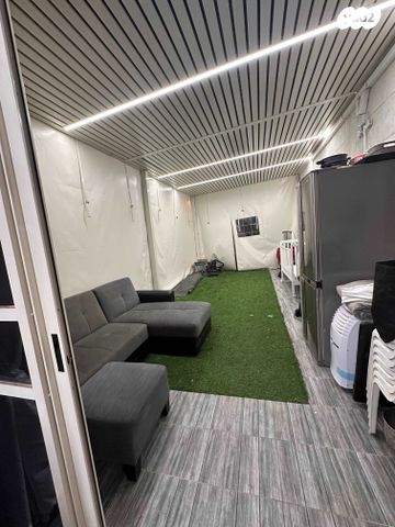 דירת גן, הרב אברהם קוק 27, השחר, דימונה