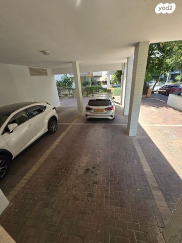 דירה, וייצמן 15, אברמוביץ', ראשון לציון