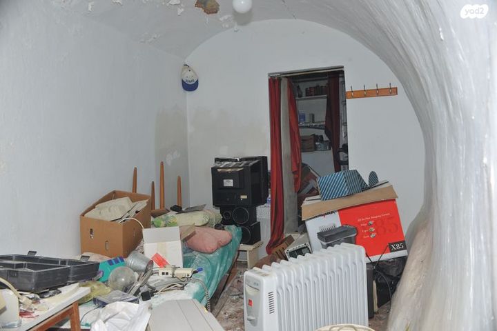 דו משפחתי, מדרגות הרומאים 3, עין כרם, ירושלים