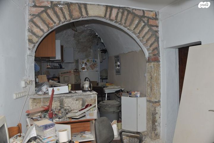 דו משפחתי, מדרגות הרומאים 3, עין כרם, ירושלים