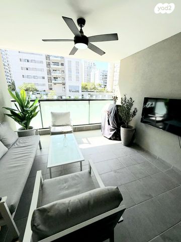 דירה, יוסי בנאי 75, פסגות אפק, ראש העין