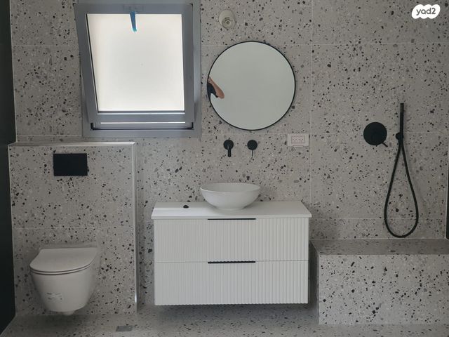 דירת גן, ז'בוטינסקי 1, עיר, מרכז העיר, נהריה