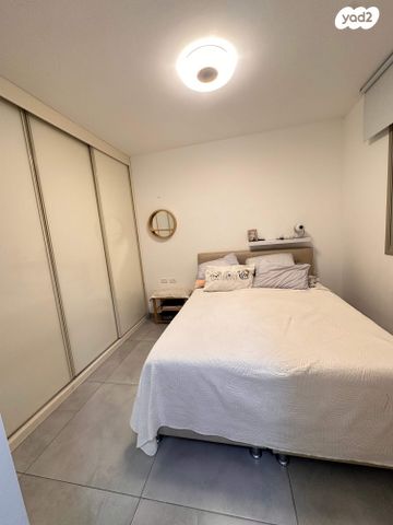 דירת גן, הרב אברהם קוק 27, השחר, דימונה