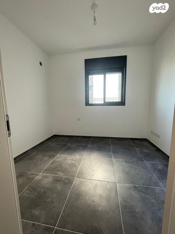 דירת גן, האתרוג 30, הדרים / כ"א, שוהם