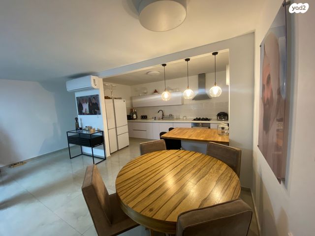 דירה, האיילון 11, גני יער, לוד