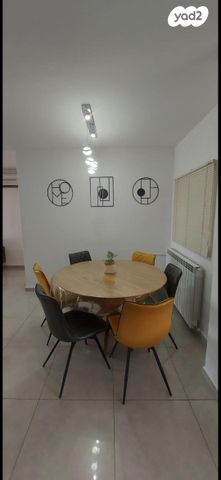 דירה, שמואל תמיר כצנלסון 26, פסגת זאב, ירושלים