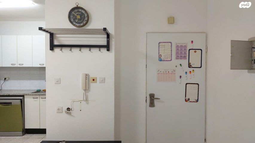 דירה, נווה אלון 13, ב' / צפון מערב העיר, רחובות