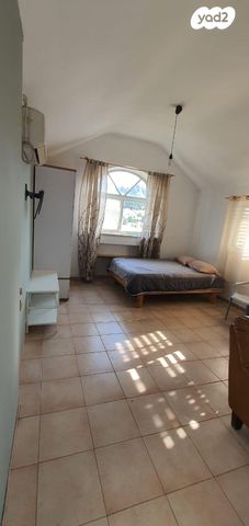 יגאל יחיא 17