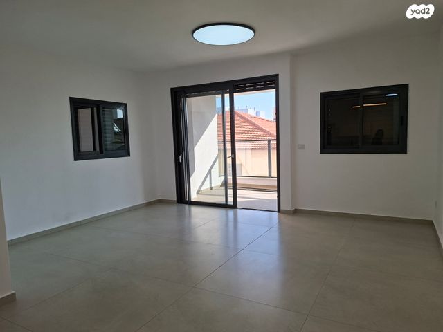 דירה, סוקולוב 5, מרכז מזרחי, נס ציונה