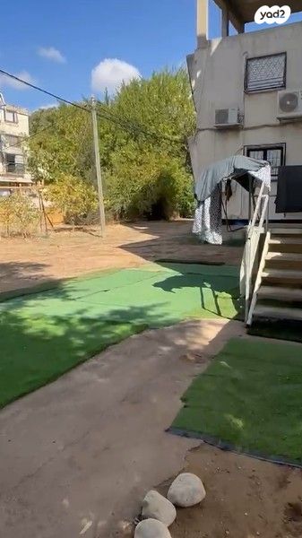 גיורא יוספטל 25