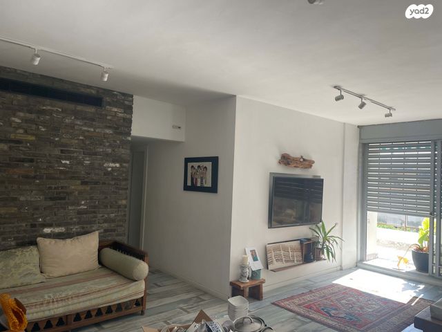 אורי צבי גרינברג 13