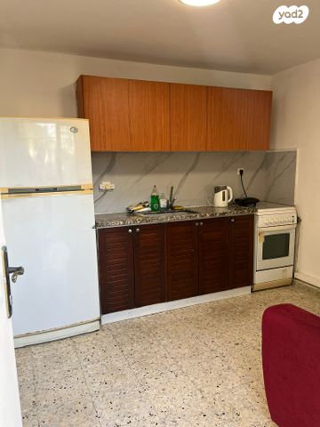 קיבוץ גלויות 1