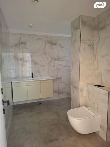 דירה, סוקולוב 5, מרכז מזרחי, נס ציונה