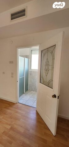 דירה, רש"י 8, הדר, רמת השרון