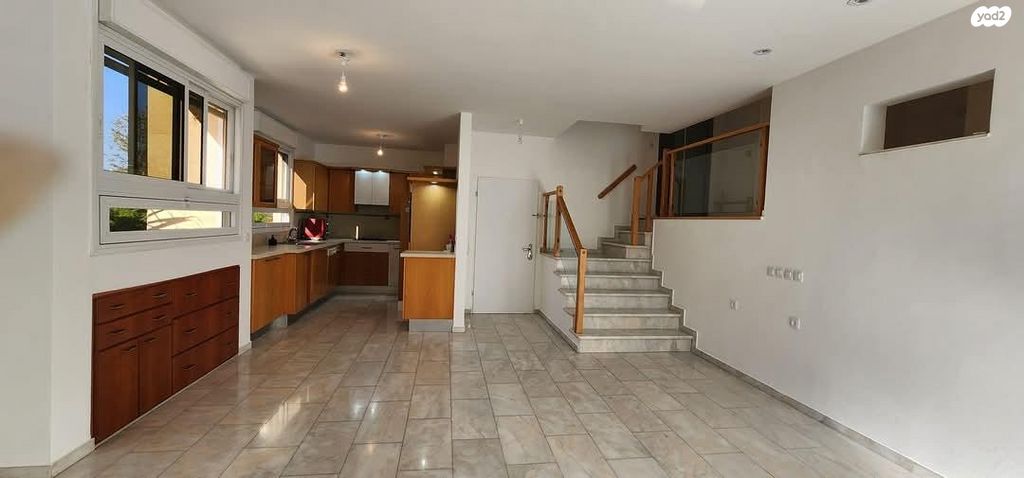 דירה, רש"י 8, הדר, רמת השרון