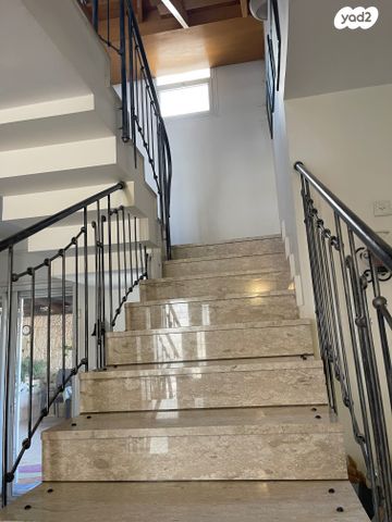 בית פרטי/ קוטג', בצלאל בצרווי, פסגת זאב, ירושלים