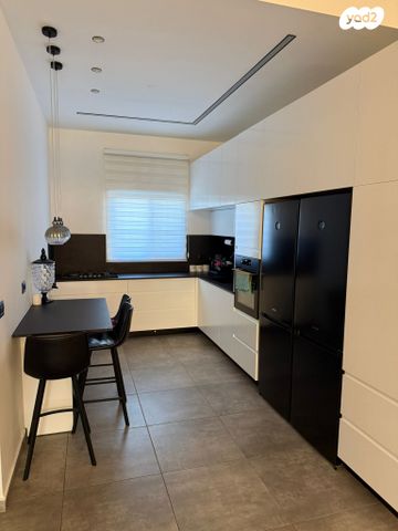 דירת גן, דרך האילנות, גדרה מזרח, גדרה