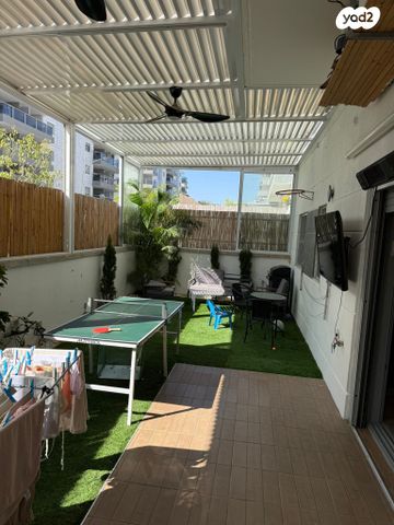 דירת גן, דרך האילנות, גדרה מזרח, גדרה