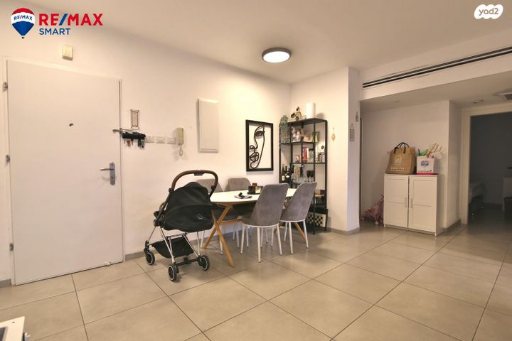 דירה, משכנות האומנים, קרית מוצקין