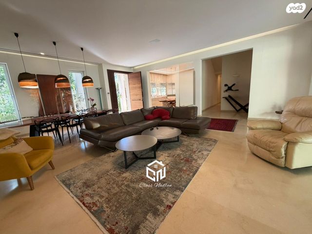 בית פרטי/ קוטג', סביון