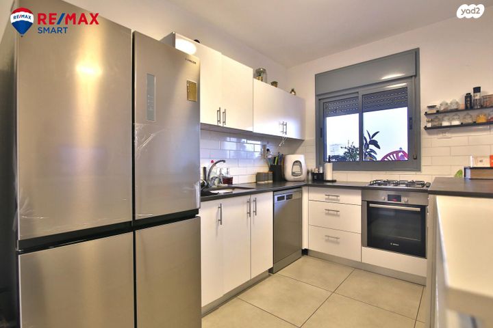 דירה, משכנות האומנים, קרית מוצקין