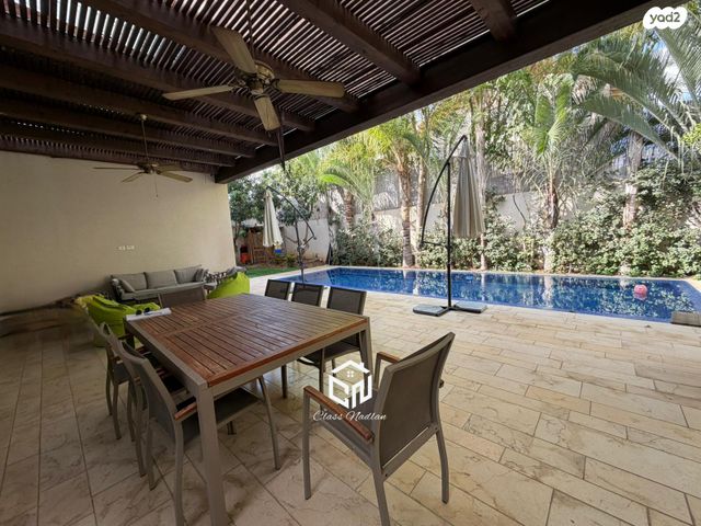 בית פרטי/ קוטג', סביון