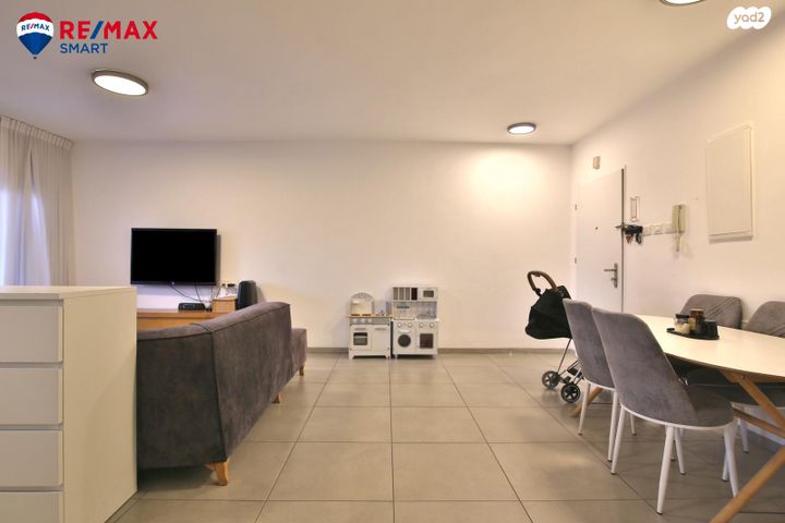 דירה, משכנות האומנים, קרית מוצקין