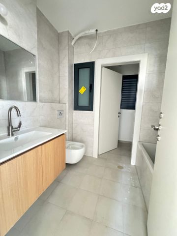 דירה, כרמי הנדיב, אחוזת רוטנר, קרית מלאכי