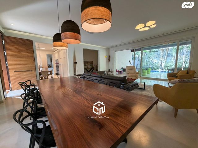 בית פרטי/ קוטג', סביון