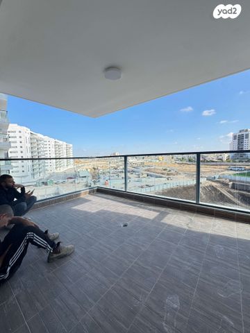 דירה, כרמי הנדיב, אחוזת רוטנר, קרית מלאכי