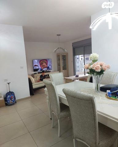 דירה, חיים חפר, הרקפות, ראשון לציון