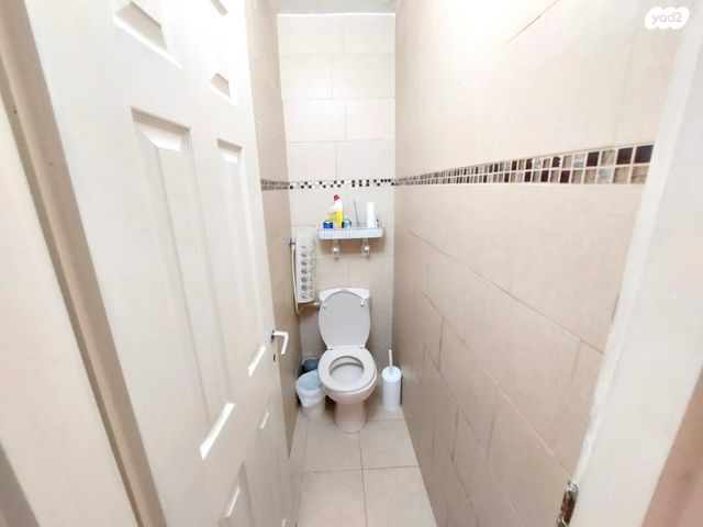 דירה, שרת, טירת כרמל