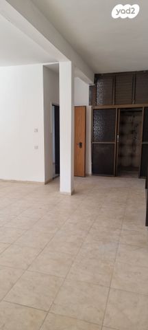 בית פרטי/ קוטג', אהרון בן יוסף, קרית אתא