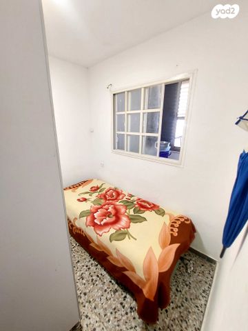 דירה, שרת, טירת כרמל