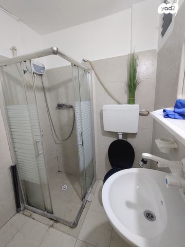 דירה, הקוממיות, קרית ים