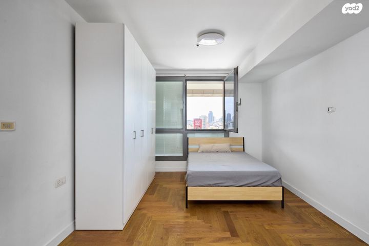 דירה, ניסים אלוני, צמרות איילון, פארק צמרת, תל אביב יפו