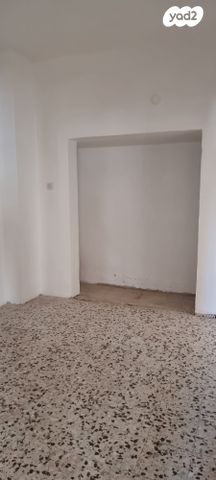 בית פרטי/ קוטג', אהרון בן יוסף, קרית אתא