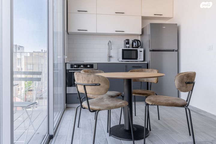 דירה, החלוצים 28, תל אביב יפו