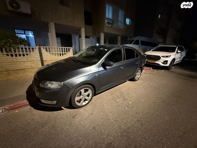 מודעת רכב סקודה ראפיד