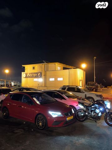 מודעת רכב סיאט לאון