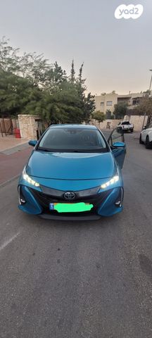 מודעת רכב טויוטה פריוס