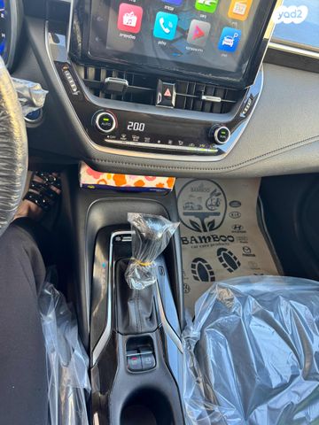 טויוטה קורולה