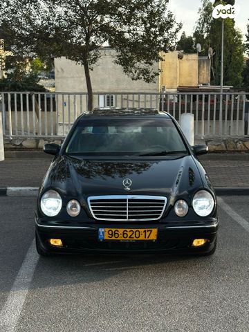 E-class Luxury E 280 אוט׳ 2.8 (204 כ״ס)