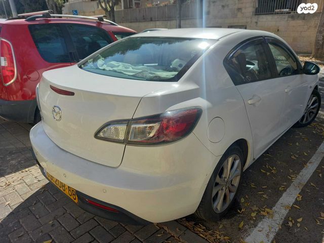 מודעת רכב מאזדה 3
