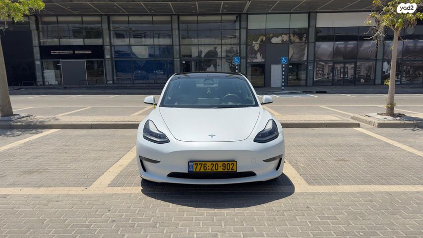 מודעת רכב טסלה מודל 3